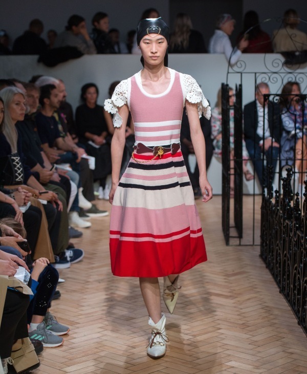 ジェイ ダブリュー アンダーソン(JW Anderson) 2019年春夏ウィメンズコレクション  - 写真43