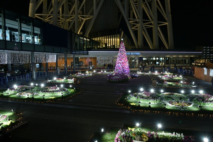 東京スカイツリータウンのクリスマス - “花”のクリスマスツリー点灯やプロジェクションマッピング｜写真6