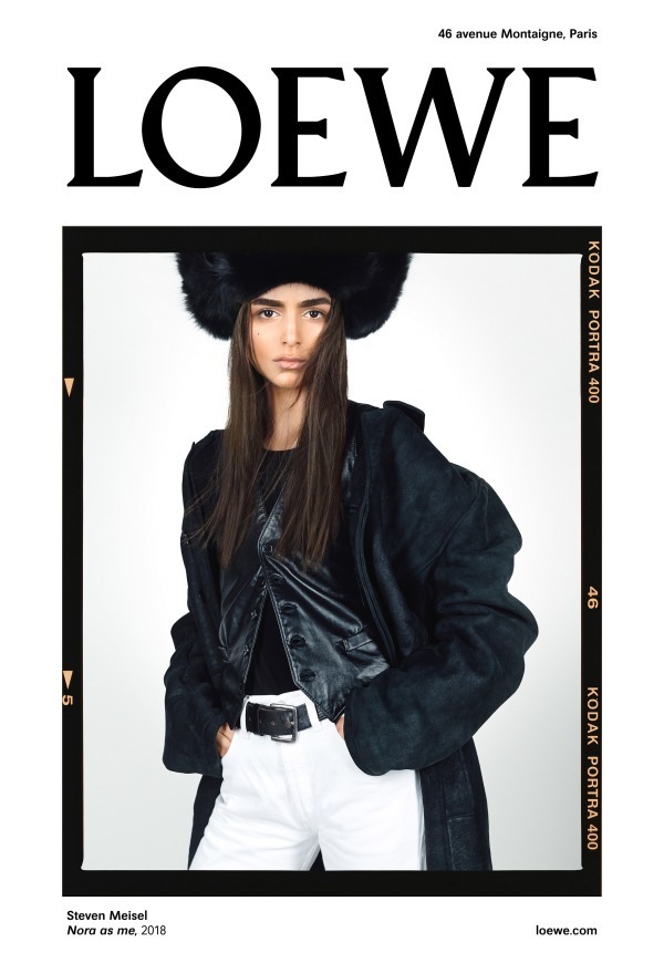 ロエベ(LOEWE) ゲート｜写真1