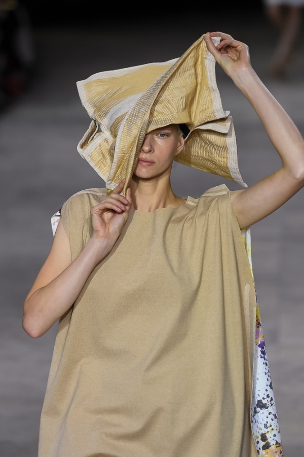 イッセイ ミヤケ(ISSEY MIYAKE) 2019年春夏ウィメンズコレクション ディテール - 写真3