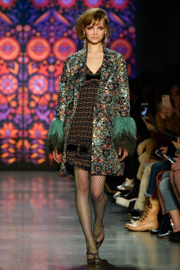 アナ スイ(ANNA SUI) 2018-19年秋冬ウィメンズコレクション  - 写真40