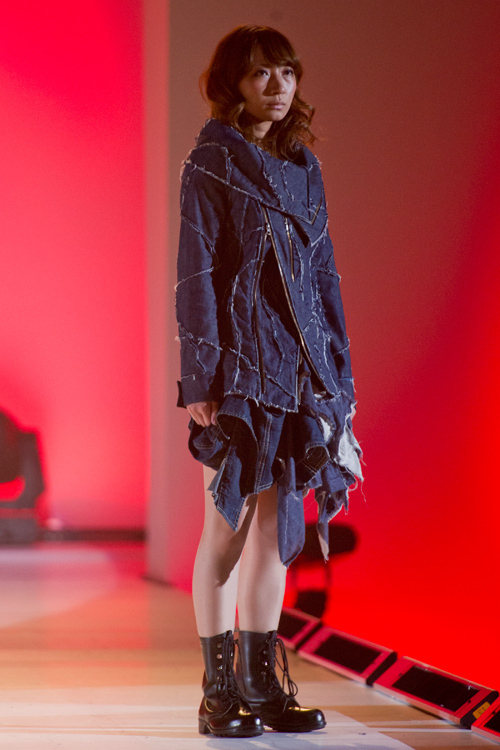 文化服装学院で学生によるファッションショー - 高校生日本一のファッションデザインコンテストの発表も｜写真27