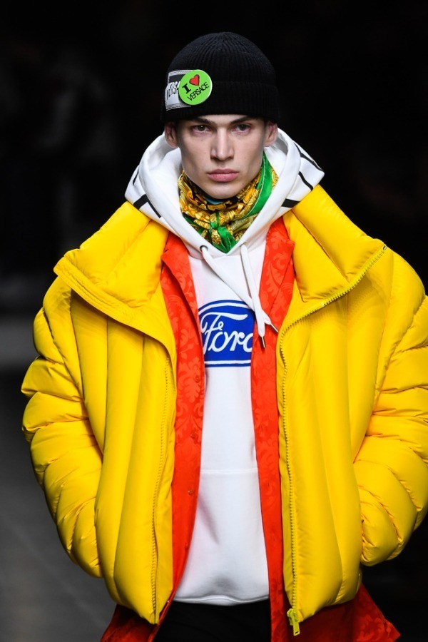 ヴェルサーチェ(VERSACE) 2019-20年秋冬メンズコレクション  - 写真56