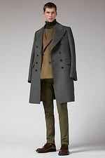 写真42 42 メンズ グレーのチェスターコートを使ったコーディネート着用 コレクションルックギャラリー ファッションプレス