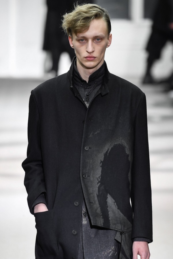 ヨウジヤマモト(Yohji Yamamoto) 2019-20年秋冬メンズコレクション  - 写真12