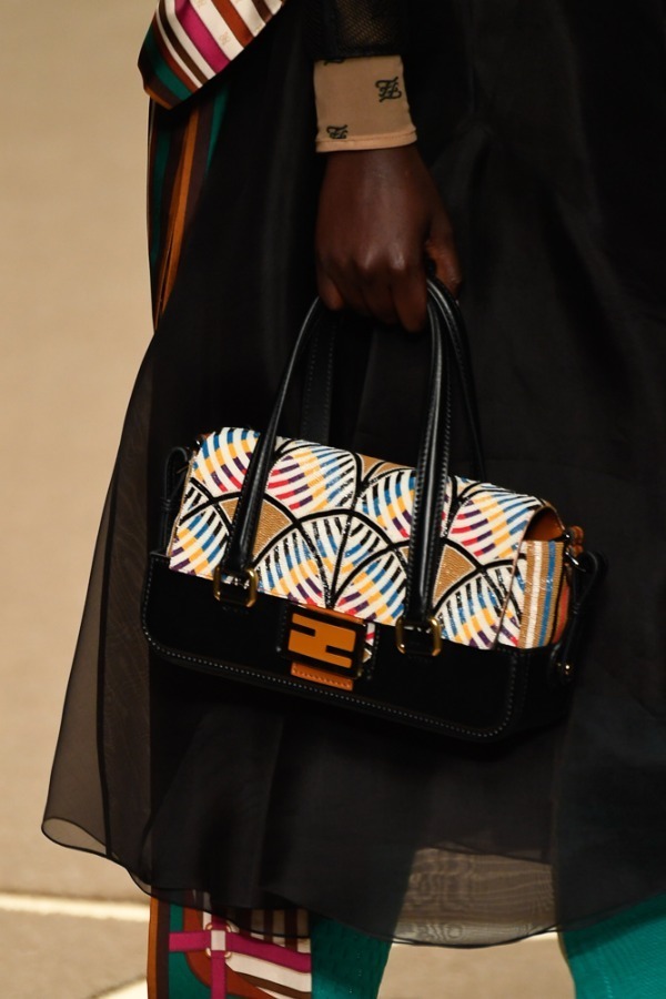 フェンディ(FENDI) 2019-20年秋冬ウィメンズコレクション  - 写真67