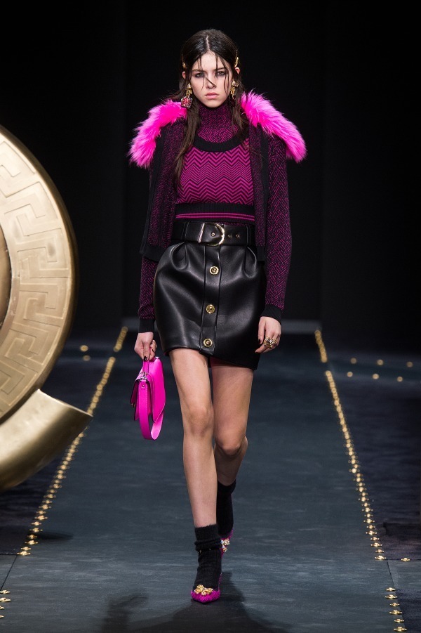 ヴェルサーチェ(VERSACE) 2019-20年秋冬ウィメンズコレクション  - 写真37