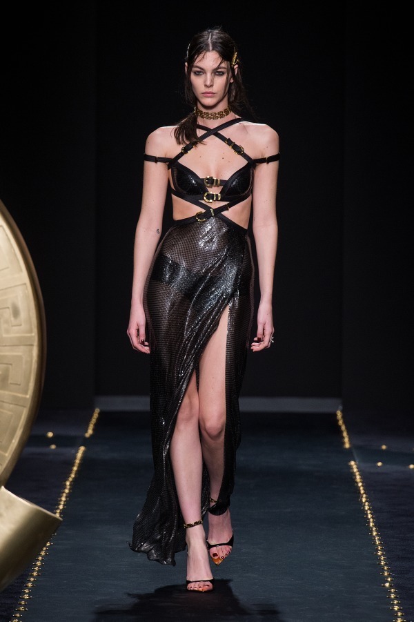 ヴェルサーチェ(VERSACE) 2019-20年秋冬ウィメンズコレクション  - 写真55