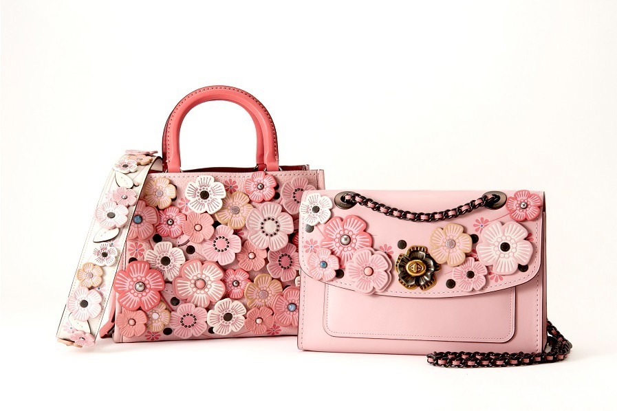 コーチ 桜 を表現した日本限定バッグ チェリーブロッサム 100個以上の花モチーフ付バスケットなど ファッションプレス