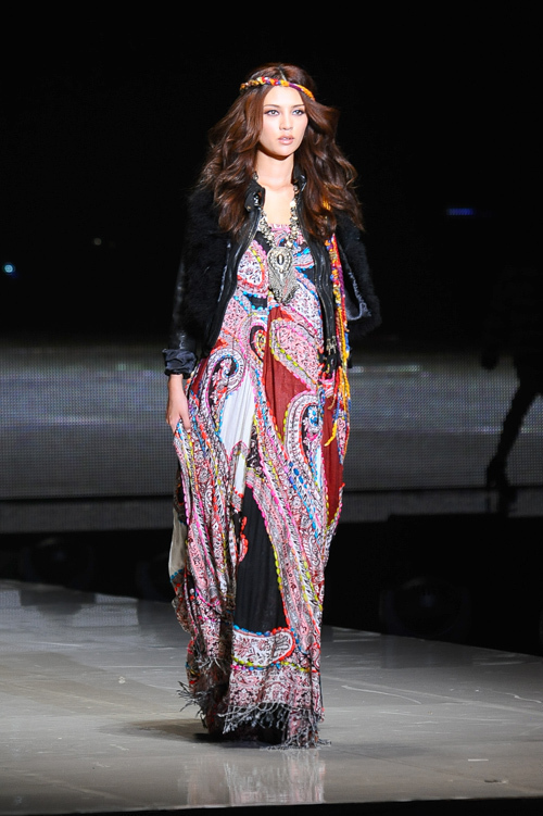 東京ランウェイ 2012A/W 2ndステージ - EMODAなどの人気ブランド、ベッキーや小島よしおも出演｜写真109