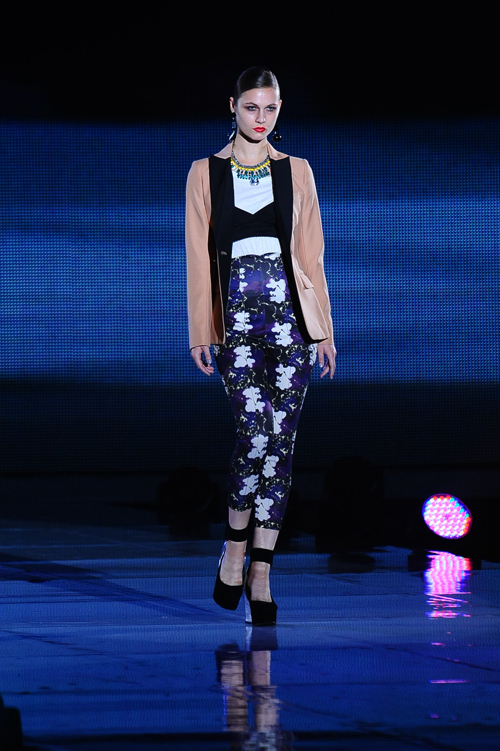 東京ランウェイ 2012A/W 2ndステージ - EMODAなどの人気ブランド、ベッキーや小島よしおも出演｜写真110