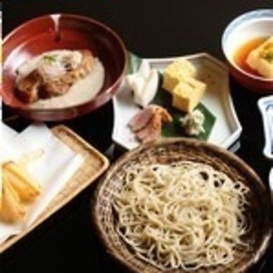 明治35年創業の老舗蕎麦屋 日本ばし やぶ久 が東京 銀座に 名物 カレー南ばん など ファッションプレス