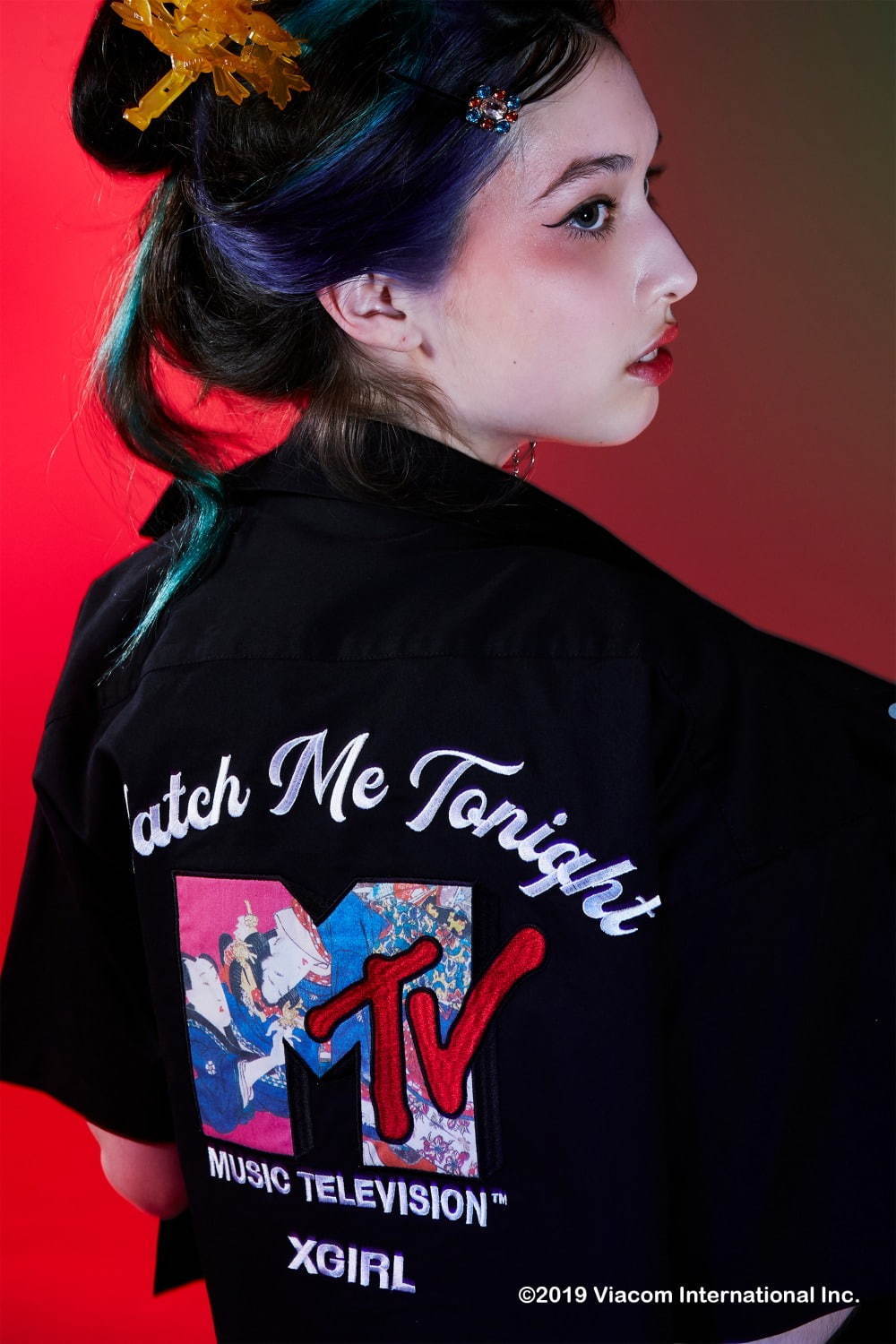 X-girl×MTV、“浮世絵”とMTVロゴをモチーフにしたTシャツやタンクトップ ...