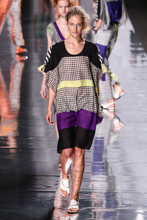 イッセイ ミヤケ(ISSEY MIYAKE) 2013年春夏ウィメンズコレクション  - 写真57