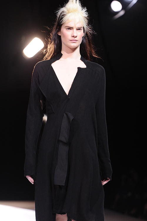 ヨウジヤマモト(Yohji Yamamoto) 2013年春夏ウィメンズコレクション  - 写真8