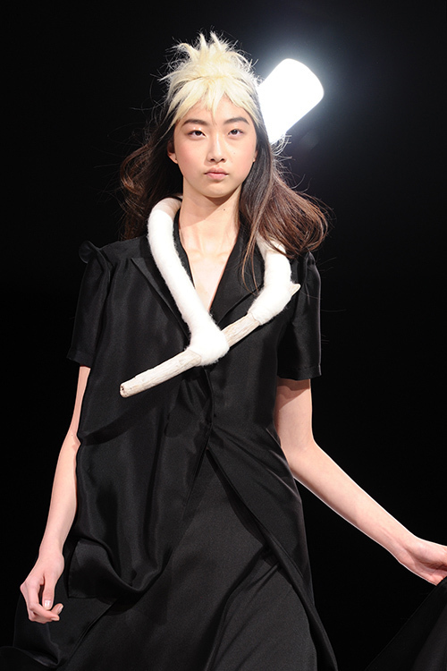 ヨウジヤマモト(Yohji Yamamoto) 2013年春夏ウィメンズコレクション  - 写真105