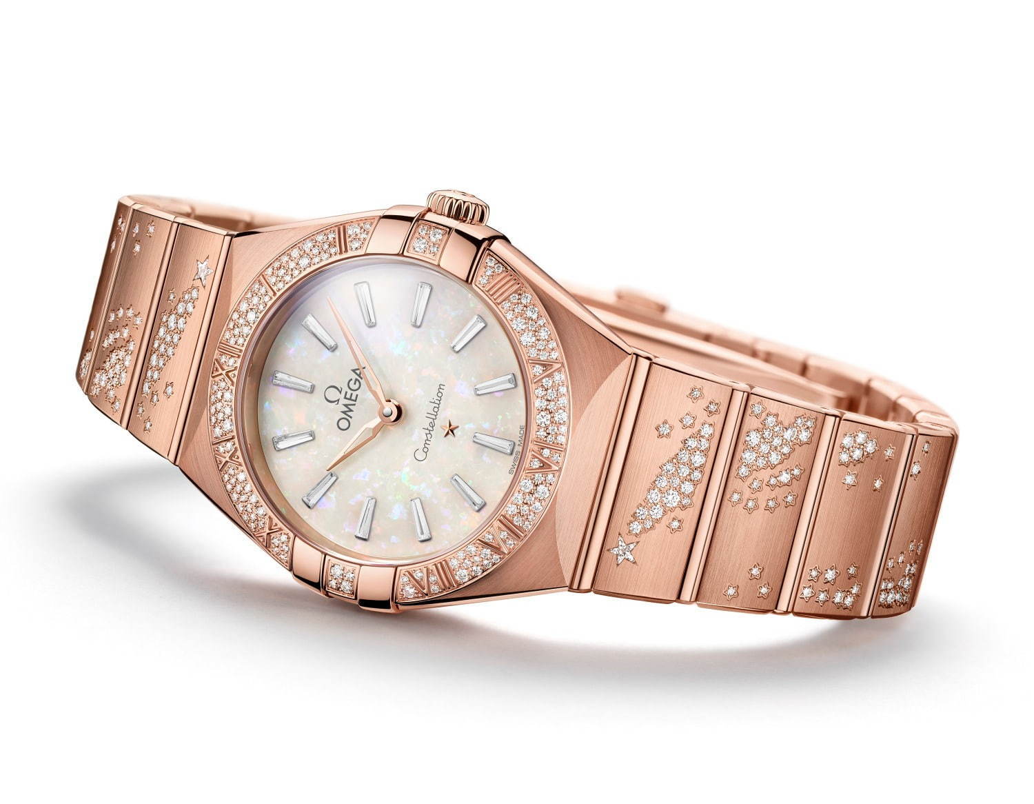 オメガ新作レディース腕時計、ダイヤモンドが輝く“流れ星”ブレスレット