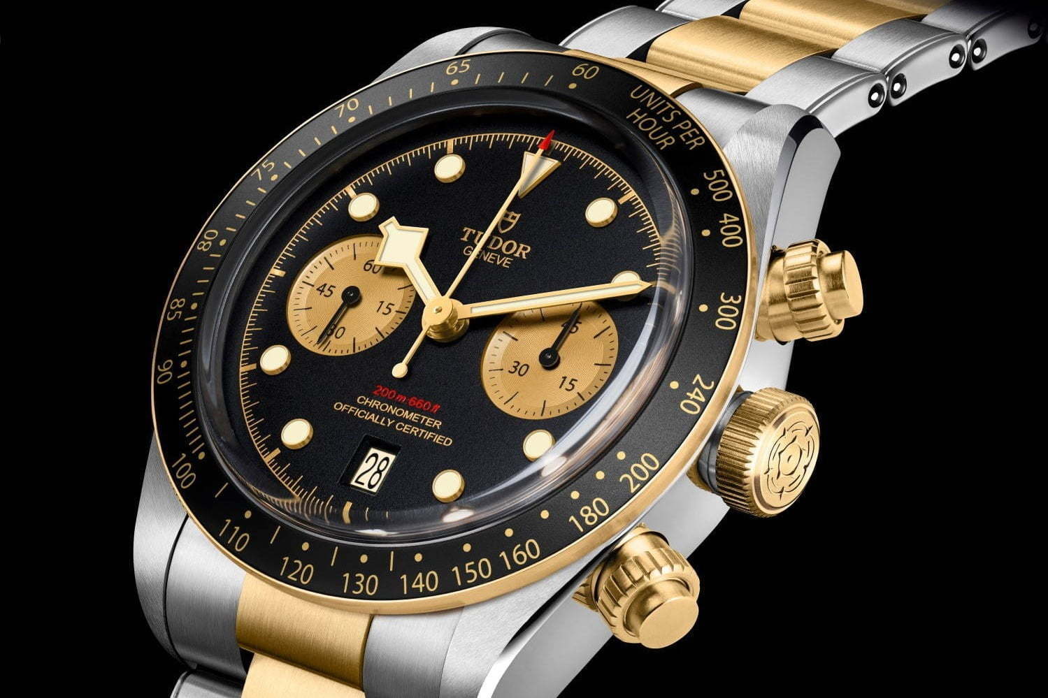 チューダーのメンズ腕時計「ブラックベイ クロノ Su0026G」ダイバーズとクロノグラフの要素をミックス - ファッションプレス