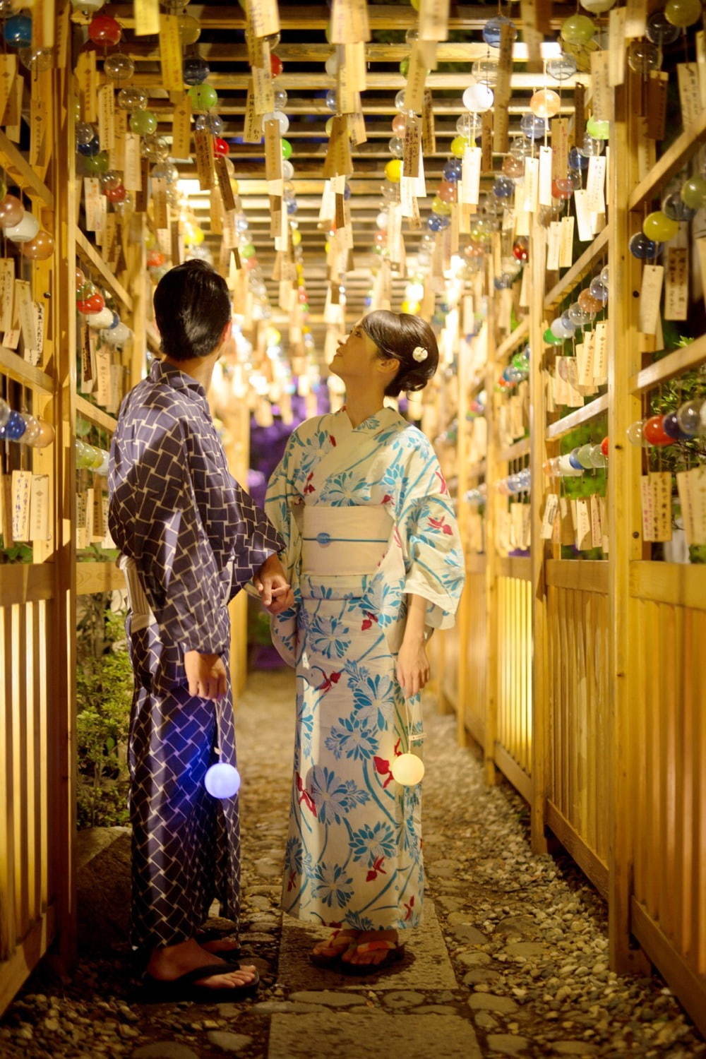 「川越氷川神社 縁むすび風鈴」2000個の江戸風鈴が揺らめく幻想空間｜写真4