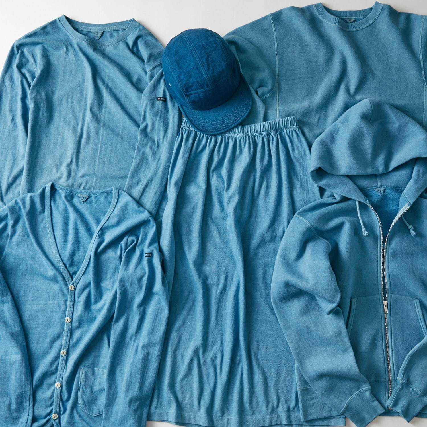 フィルメランジェ×藍染め職人集団リトマス、天然藍で染めたTシャツや