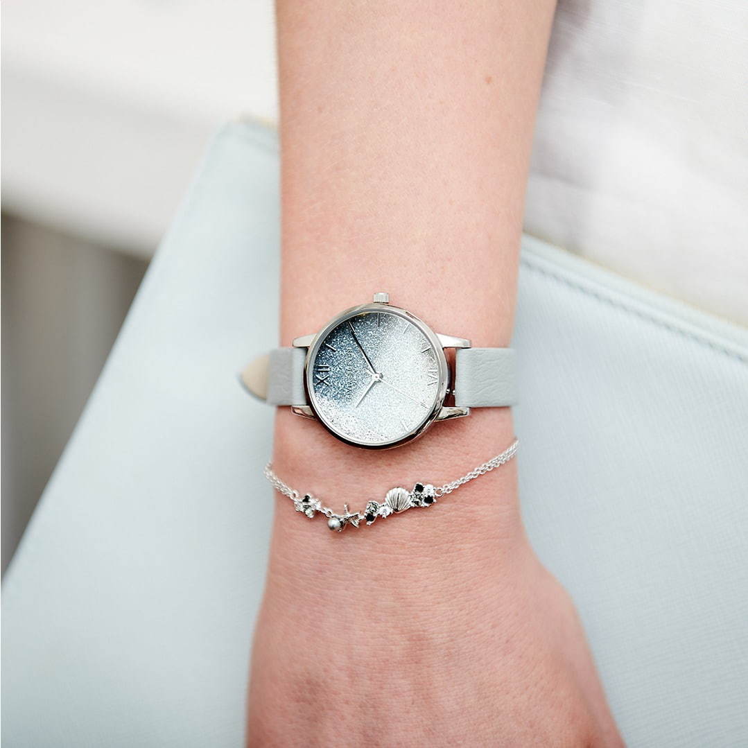 オリビア・バートン“海×花”の新作腕時計 - 煌めく海面を表現する文字盤