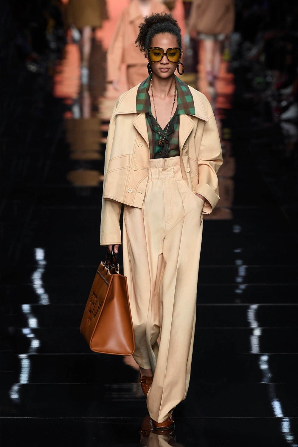 フェンディ(FENDI) 2020年春夏ウィメンズコレクション  - 写真21