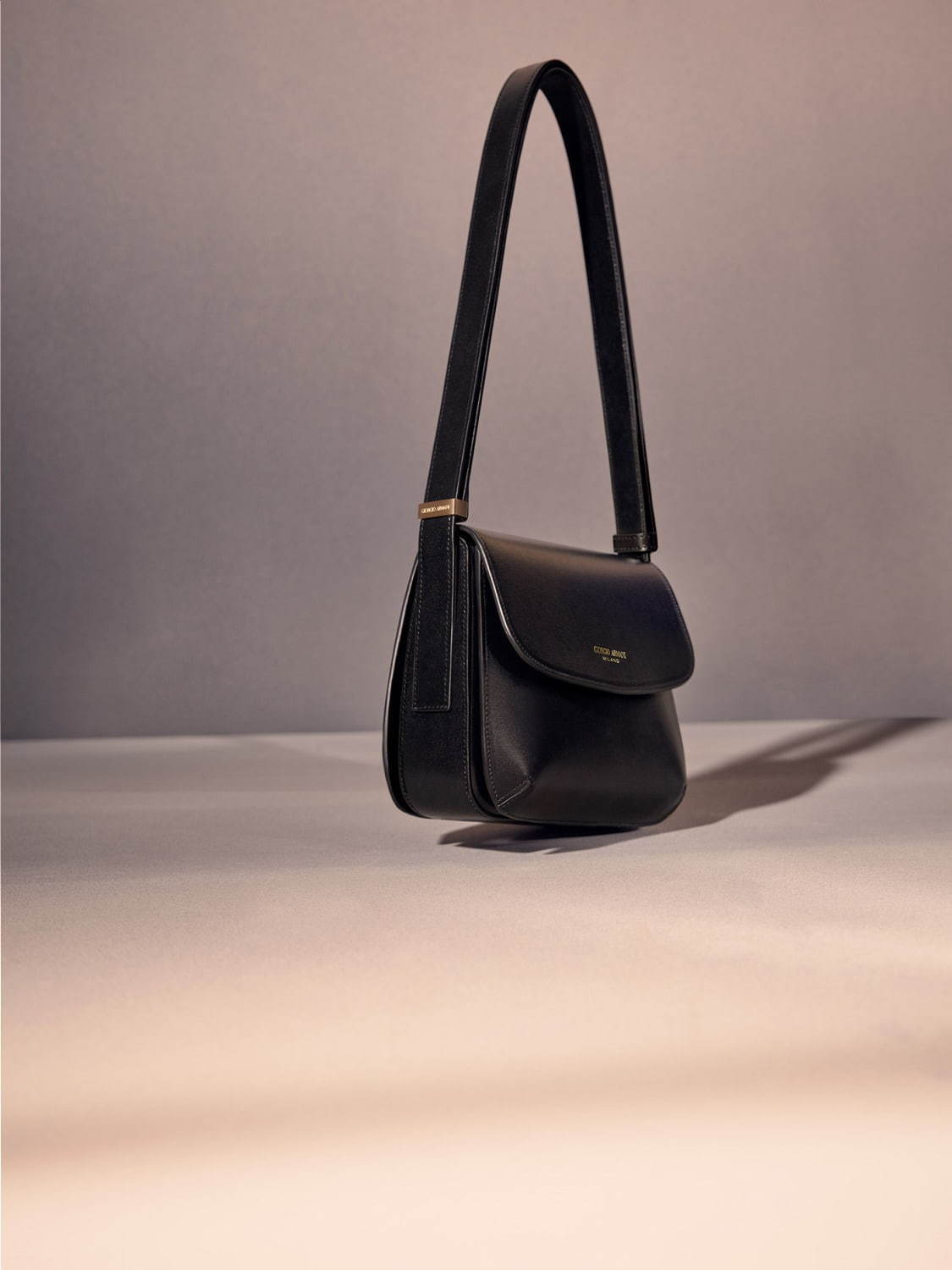 黒のレザーバッグ」特集、憧れブランドの20年春夏新作レディースバッグ