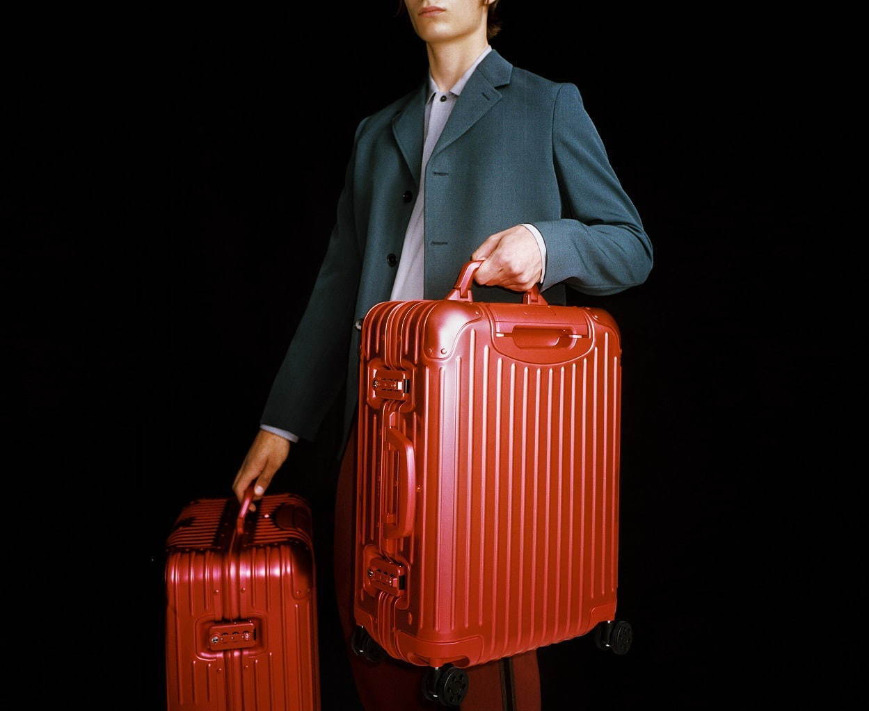 RIMOWA スーツケース 赤