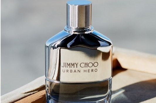 ジミー チュウ人気メンズ香水「アーバンヒーロー」に限定品、パイナップル香るウッディオリエンタル - ファッションプレス