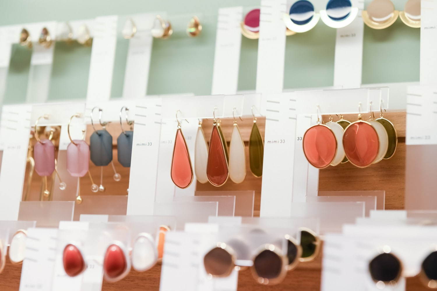 耳アクセサリー専門店「mimi33」渋谷パルコに、3ラインで展開するピアスやイヤリング約3,000種 | 写真