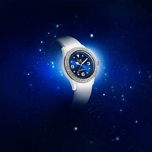 アイスウォッチの新作腕時計「アイス スター」夜空に輝く無数の星々をスワロフスキーで表現 - ファッションプレス