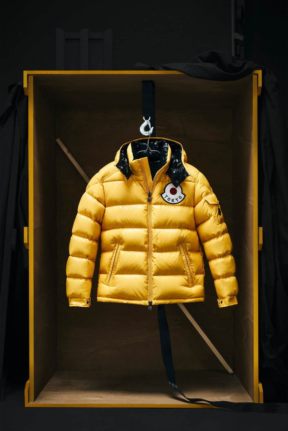 MONCLER HOUSE OF GENIUS TOKYO クラッチバッグ 東京