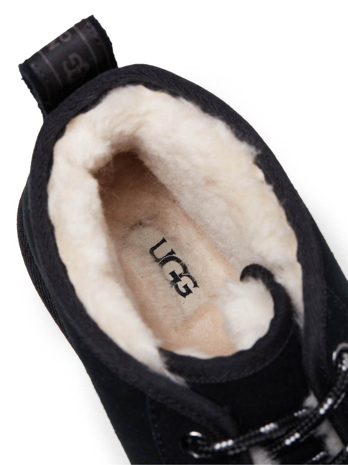 UGG×ネイバーフッドの限定チャッカブーツやスエードシューズ、フーディーやタイダイTシャツなども｜写真13