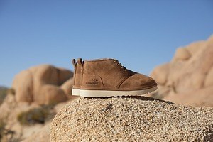 UGG×ネイバーフッドの限定チャッカブーツやスエードシューズ