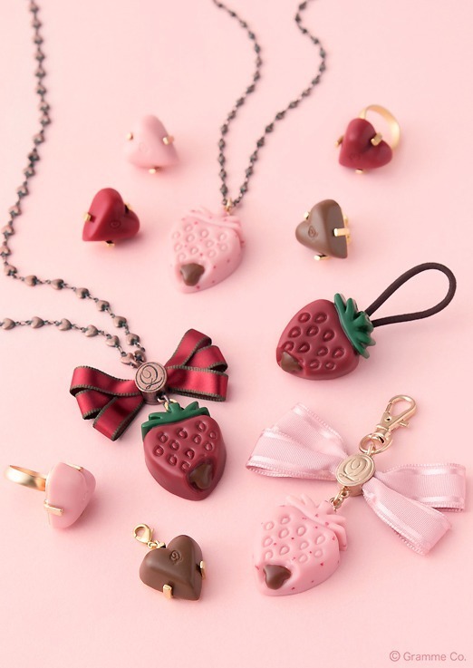 Q Pot 苺ガナッシュチョコ や つまみ食い モチーフのバレンタインアクセサリー ファッションプレス