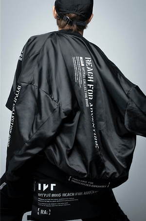 Spyairのikeによるブランドが恵比寿で受注イベント アウトドア着想のma 1やtシャツ ファッションプレス