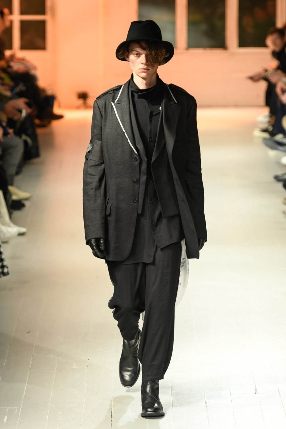 ヨウジヤマモト(Yohji Yamamoto) 2020-21年秋冬メンズコレクション  - 写真82