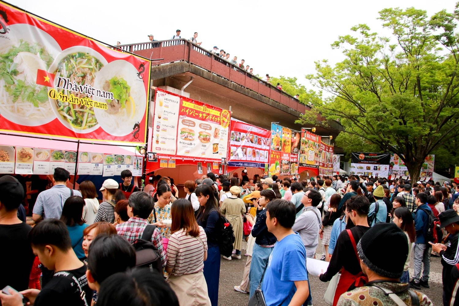 ベトナムフェスティバル 代々木公園にベトナム料理 ビールが集結 音楽ステージも ファッションプレス