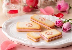 銀のぶどう 本物のバラ を使用したスイーツ バラ科のお菓子 ショコラ ローズ ファッションプレス