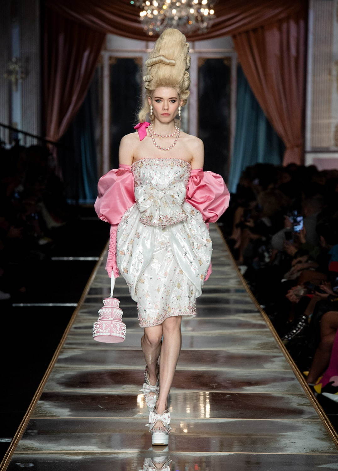 モスキーノ(MOSCHINO) 2020-21年秋冬ウィメンズコレクション  - 写真57