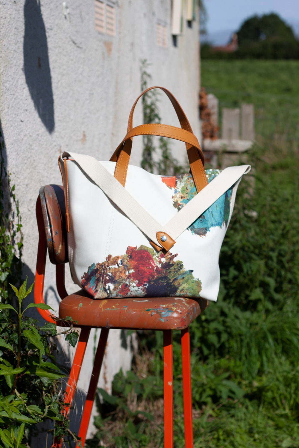 J&M デヴィッドソン新作バッグ、英国の風景画を配したトート