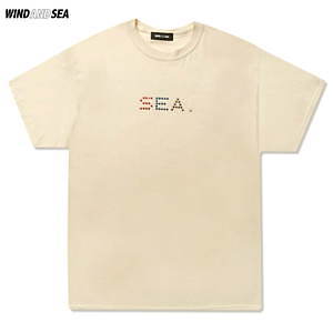 ソフネット×ウィンダンシー“ラインストーンロゴ”を配したTシャツ 