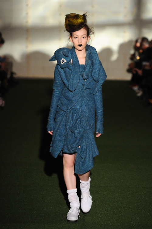 ノゾミ イシグロ オートクチュール(NOZOMI ISHIGURO Haute Couture) 2013-14年秋冬ウィメンズコレクション  - 写真23