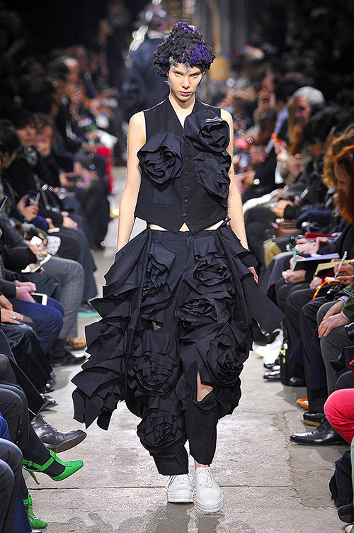 コム デ ギャルソン(COMME des GARÇONS) 2013-14年秋冬ウィメンズコレクション  - 写真23