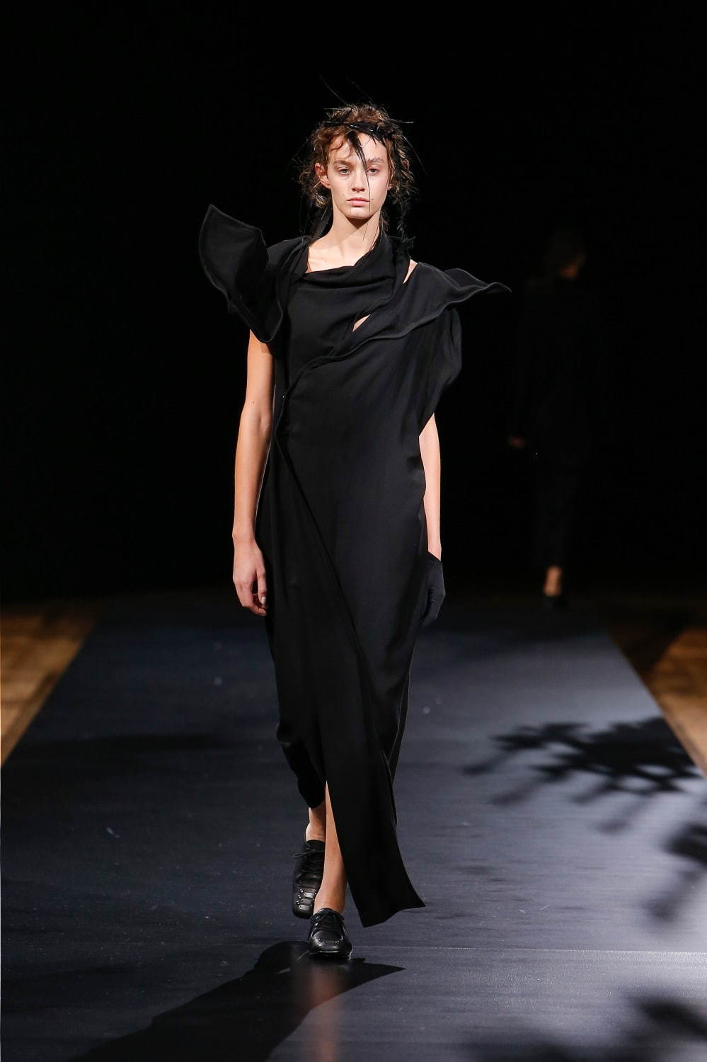 ヨウジヤマモト(Yohji Yamamoto) 2021年春夏ウィメンズコレクション  - 写真18