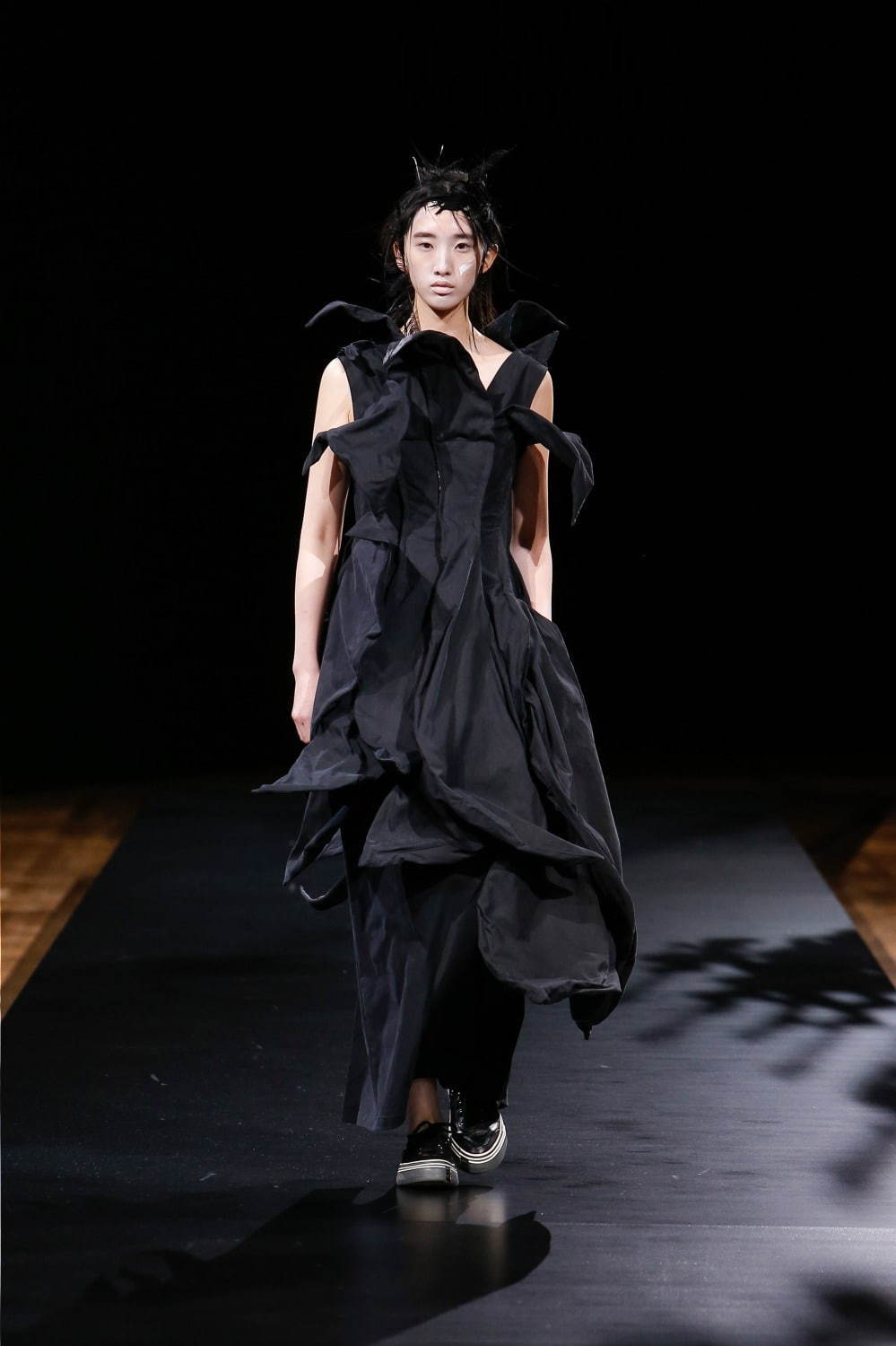 ヨウジヤマモト(Yohji Yamamoto) 2021年春夏ウィメンズコレクション  - 写真25