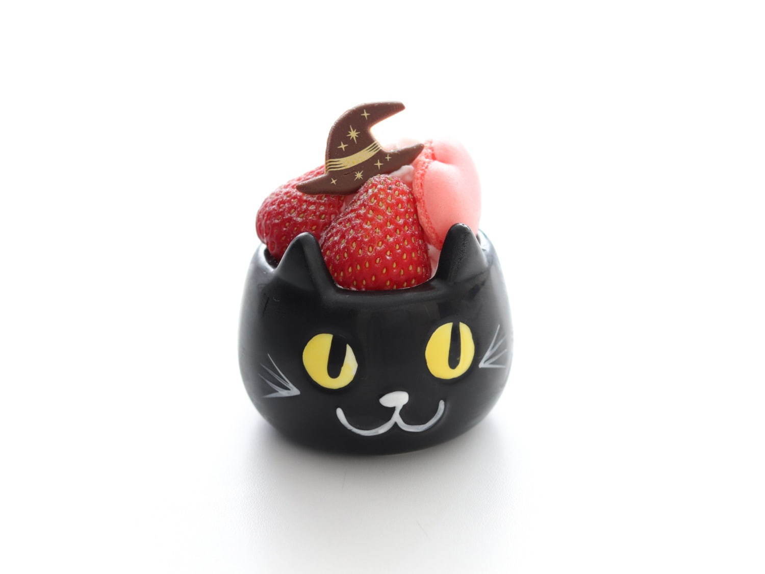 松屋銀座のハロウィーンスイーツ 黒猫 型抜きバウムやおばけを描いたかぼちゃまんセット ファッションプレス