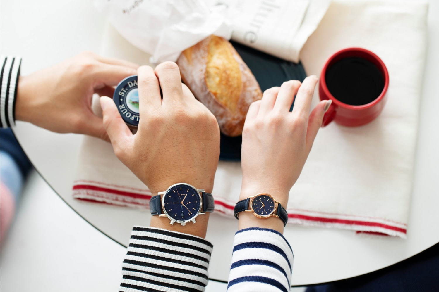ペアウォッチ特集 プレゼントにおすすめ 人気ブランドの腕時計を紹介 カップルから夫婦まで ファッションプレス