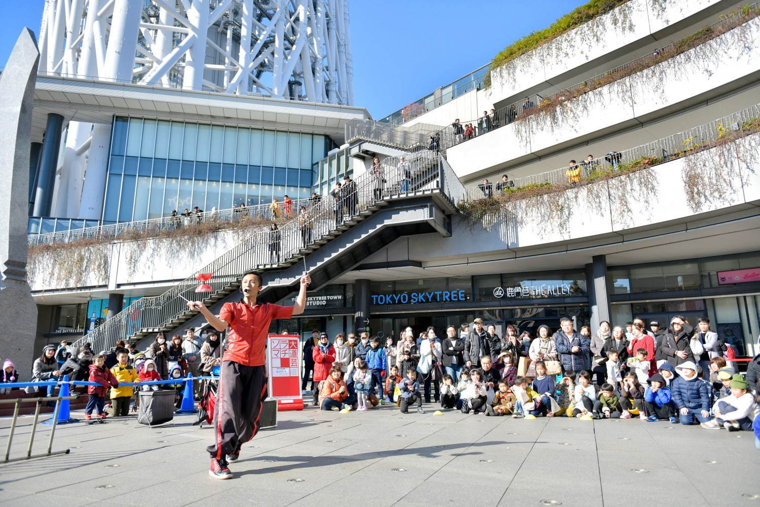 東京スカイツリータウンのお正月イベント 新年特別ライティングや 初空 バーゲン 福袋 ファッションプレス