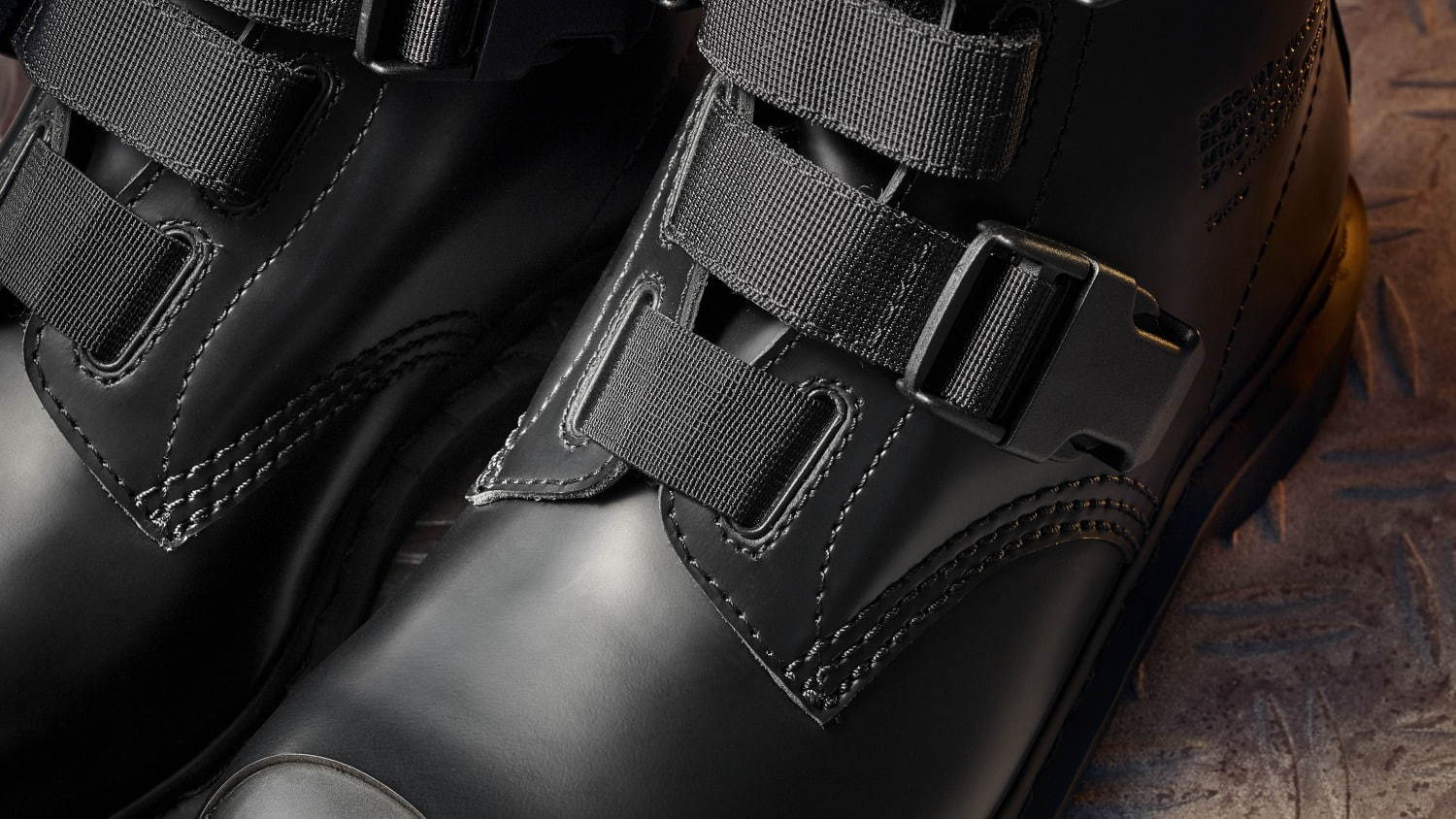 DR. MARTENS X WTAPS 1460 REMASTERED BOOT